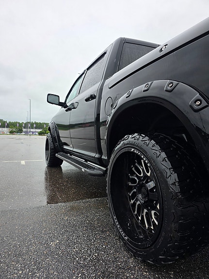 Dodge RAM 1500 9 of 23