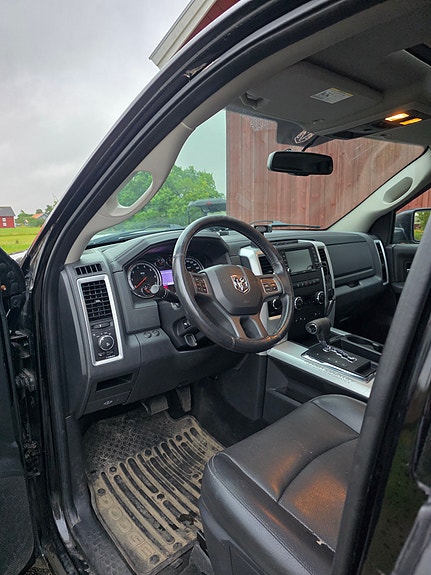 Dodge RAM 1500 13 of 23