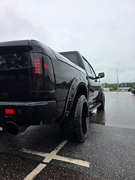 Dodge RAM 1500 7 of 23