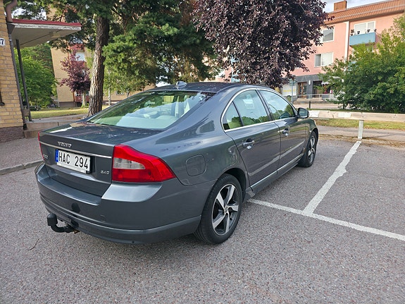 Volvo S80 5 of 5