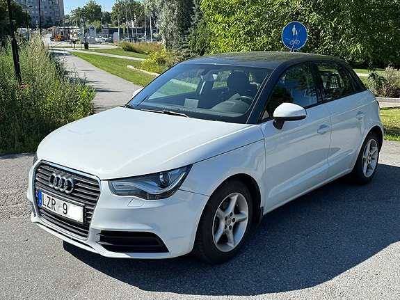 Audi A1 2 of 7