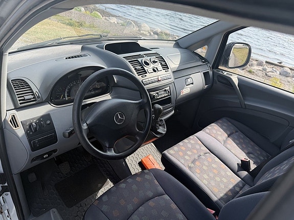 Mercedes-Benz Vito 111 6 of 12