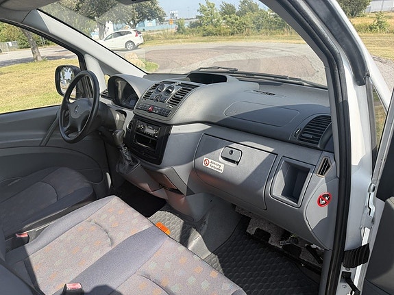 Mercedes-Benz Vito 111 9 of 12