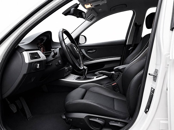 BMW 318d 9 of 11