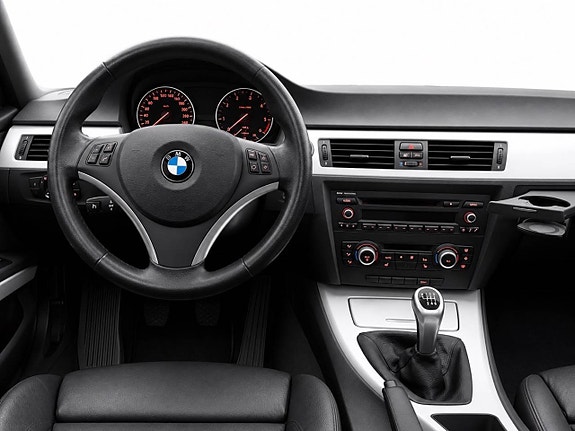 BMW 318d 10 of 11