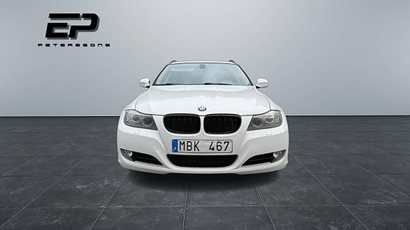 BMW 318d 2 of 11