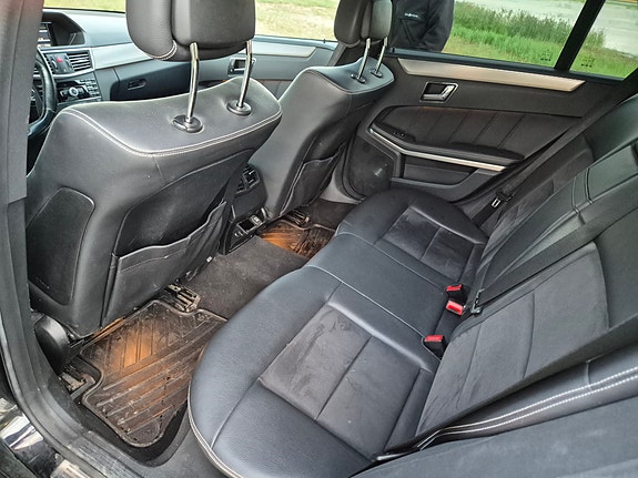 Mercedes-Benz E350 5 of 7