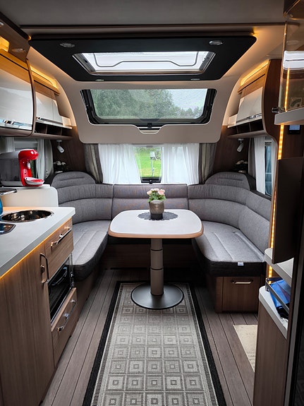 Knaus Knaus Scandinavian Selection 590 UE 2021 med extra allt. AC, Gasolugn, 240cm säng mm 3 of 5