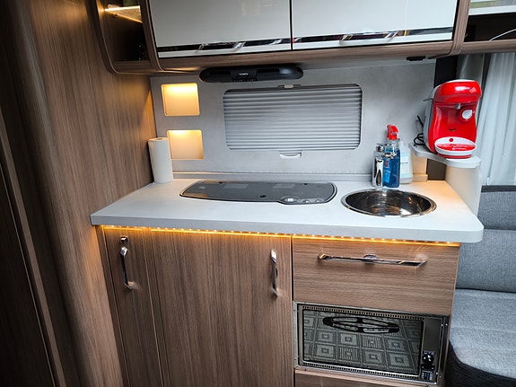 Knaus Knaus Scandinavian Selection 590 UE 2021 med extra allt. AC, Gasolugn, 240cm säng mm 5 of 5