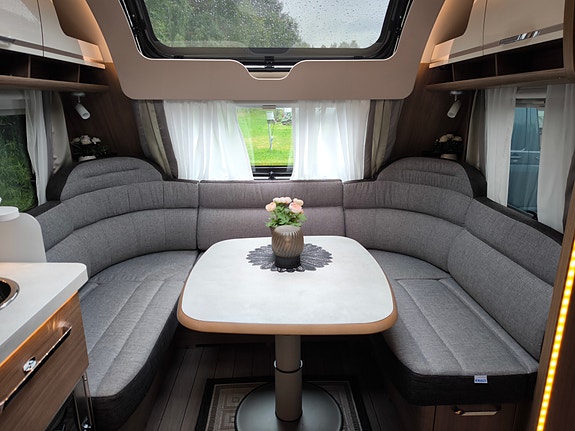 Knaus Knaus Scandinavian Selection 590 UE 2021 med extra allt. AC, Gasolugn, 240cm säng mm 4 of 5