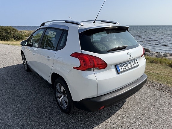 Peugeot 2008 3 of 5