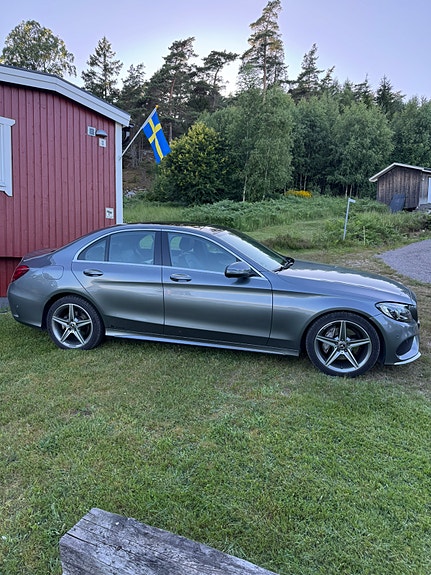 Mercedes-Benz C200 3 of 7