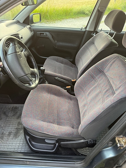 Volkswagen Golf III 5 of 5