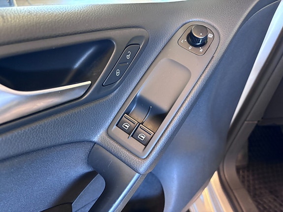 Volkswagen Golf I 18 of 21
