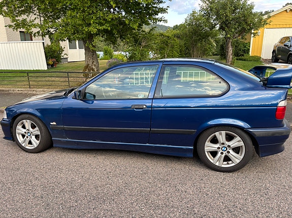 BMW 323Ti 5 of 5