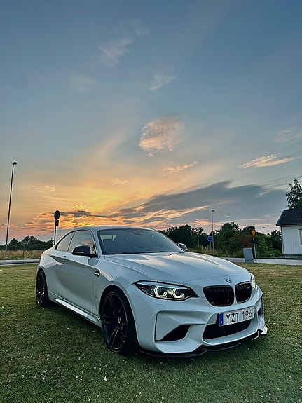 BMW M2 2 of 4
