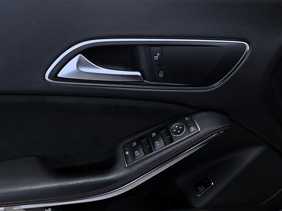 Mercedes-Benz CLA220 d 7 of 16
