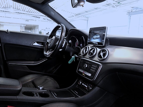 Mercedes-Benz CLA220 d 13 of 16