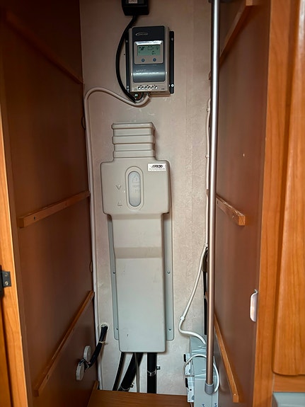 Adria Unica C 503 UP 19 of 30