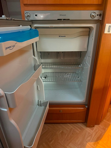 Adria Unica C 503 UP 6 of 30