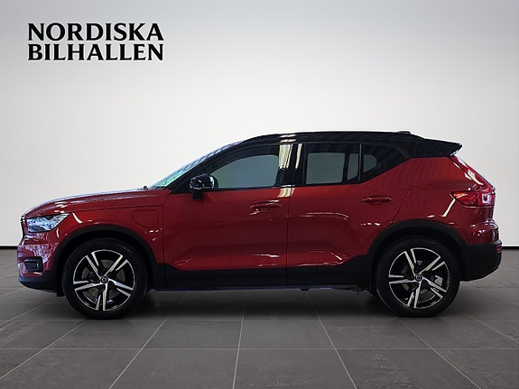 Volvo XC40 4 of 18