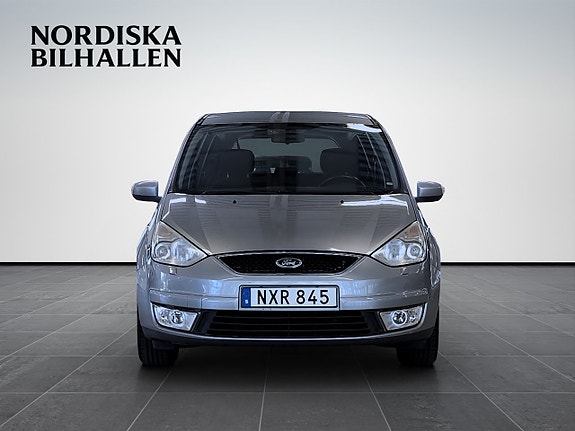 Ford Galaxy 2 of 5