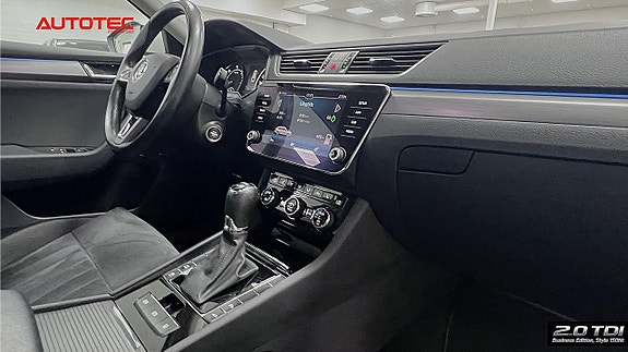 Skoda Superb 18 of 26