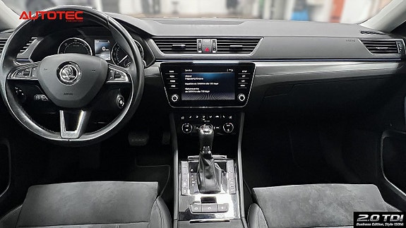 Skoda Superb 14 of 26