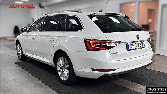 Skoda Superb 8 of 26
