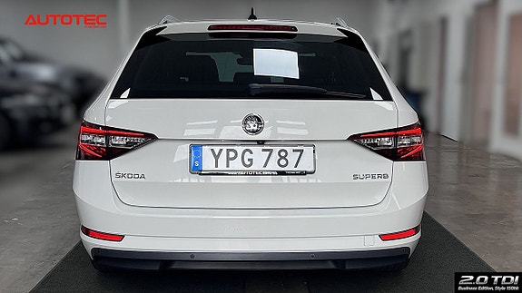 Skoda Superb 7 of 26