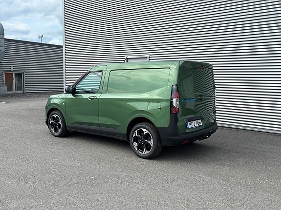 Ford E-Transit Courier 2 of 5