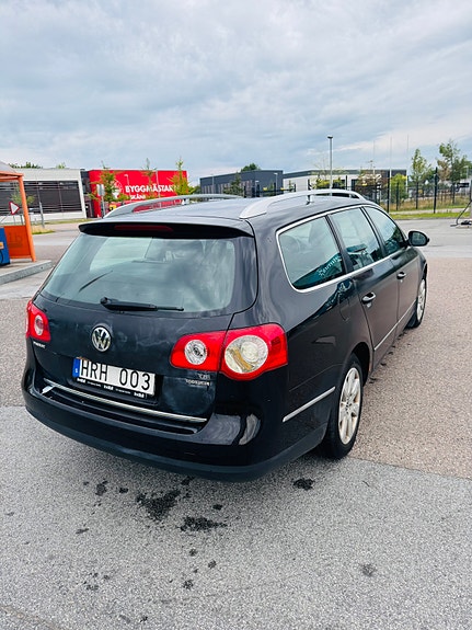 Volkswagen Passat 8 of 13