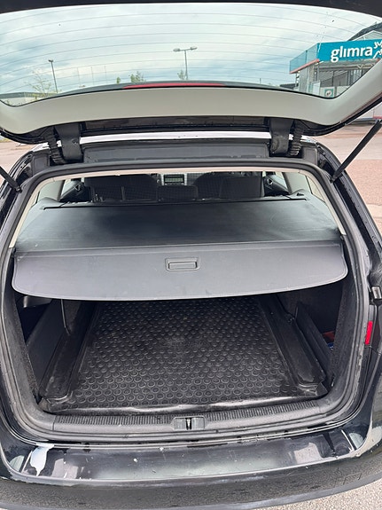 Volkswagen Passat 13 of 13
