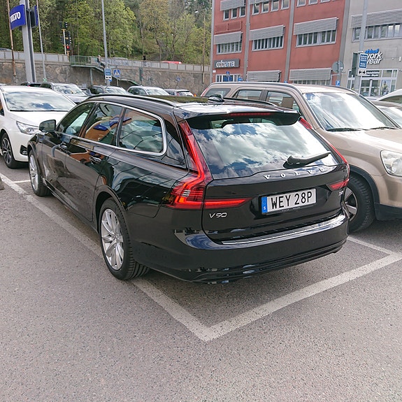 Volvo V90 3 of 4