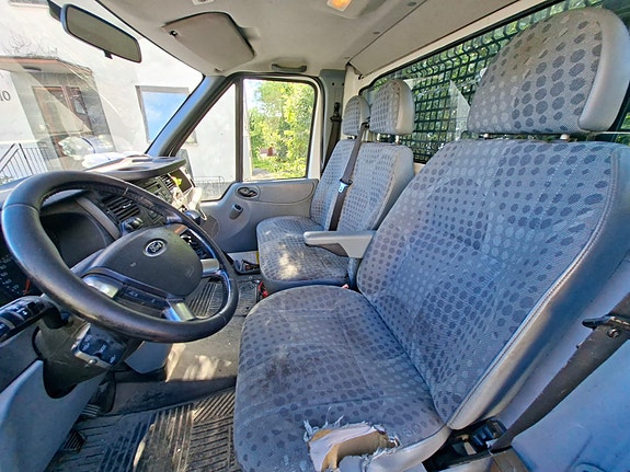 Ford Transit 4 of 5