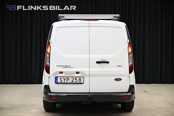 Ford Transit Connect 11 of 21