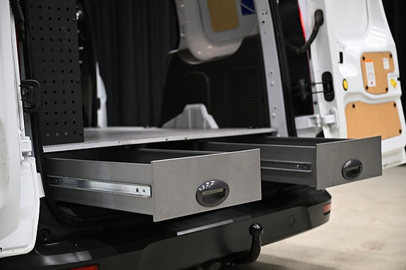 Ford Transit Connect 7 of 21