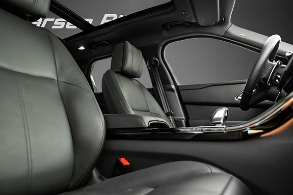 Land Rover Range Rover Velar 6 of 20
