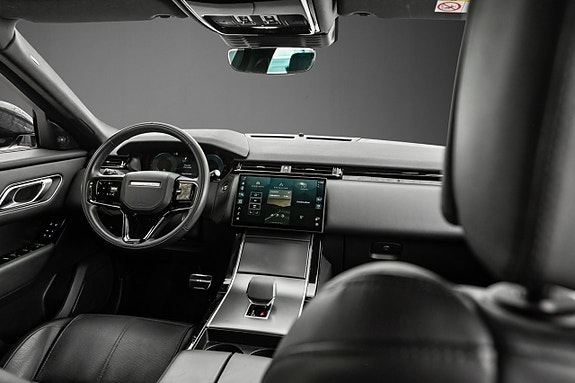 Land Rover Range Rover Velar 18 of 20