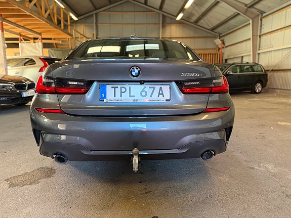 BMW 330e 5 of 5