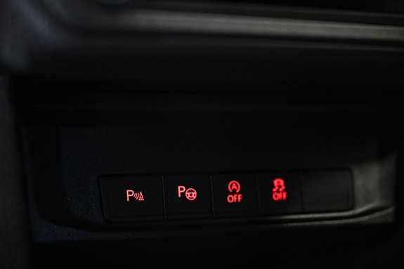 Volkswagen Caddy Maxi 25 of 30
