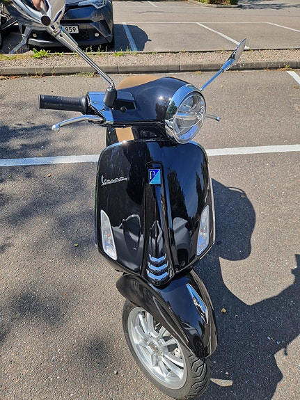 Vespa Primavera 5 of 5