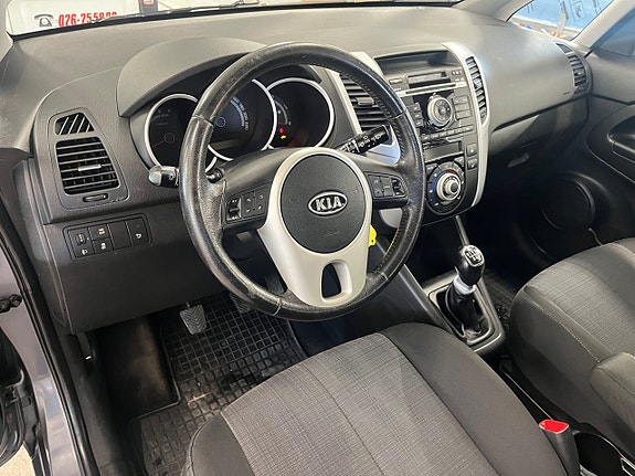 Kia Venga 16 of 18