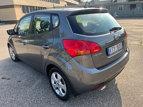 Kia Venga 3 of 5
