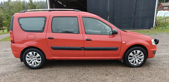 Dacia Logan 2 of 5