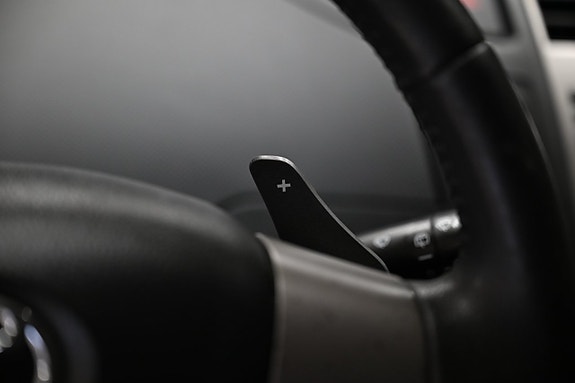 Toyota Yaris 15 of 24