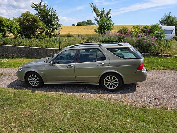 Saab 9-5 2 of 5