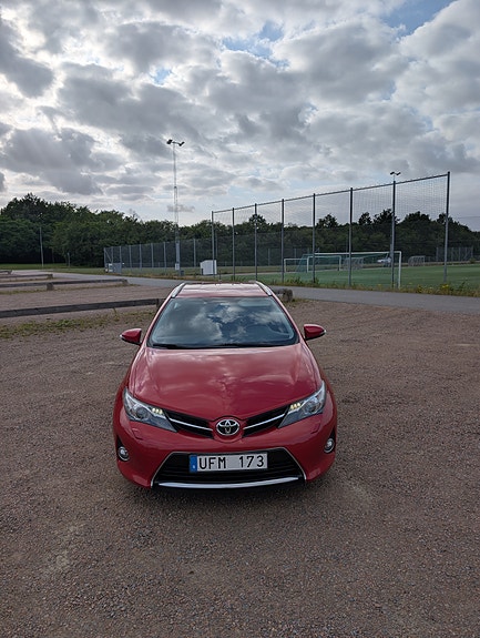 Toyota Auris 4 of 11