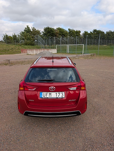 Toyota Auris 5 of 11