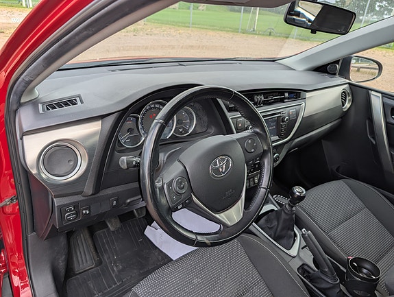 Toyota Auris 11 of 11